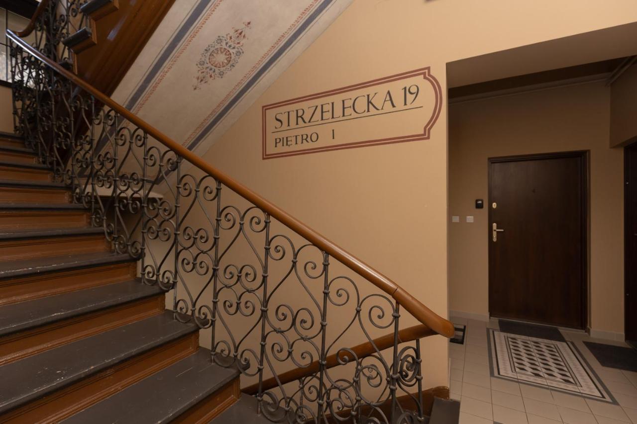 Apartment Strzelecka Old Town Cracow By Renters Prestige Krakow Luaran gambar