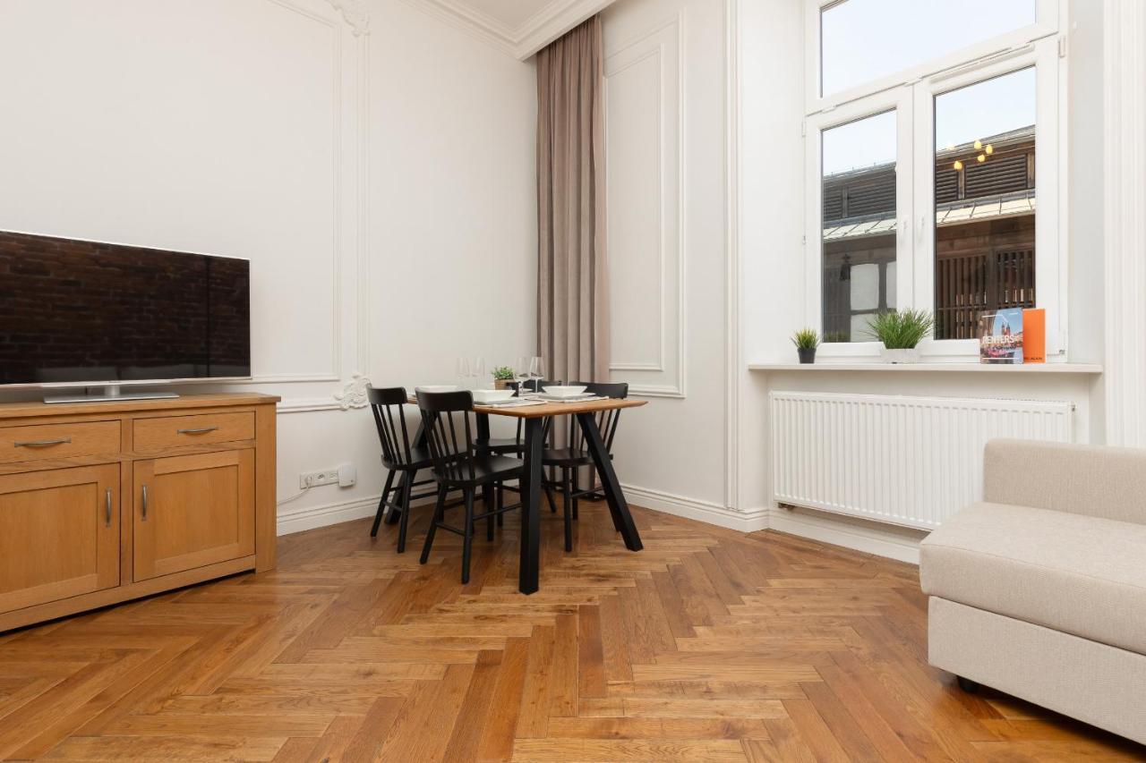 Apartment Strzelecka Old Town Cracow By Renters Prestige Krakow Luaran gambar